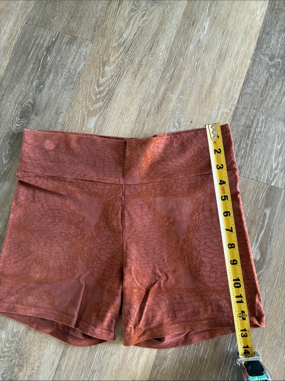 High-Rise Women’s Bike Shorts in Rust Orange - Picture 5 of 6